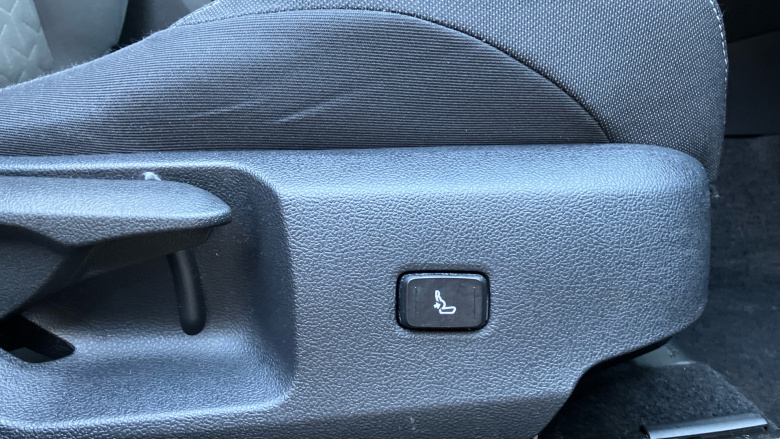 Toyota Corolla 1.8 VVT-i Hybrid Icon Tech 5dr CVT Hybrid Hatchback